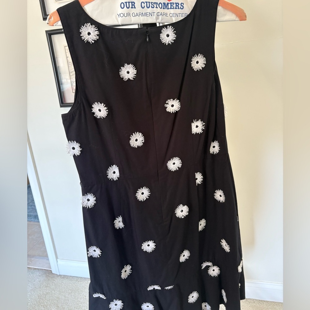 EUC Talbots 12P Petite Black & White Daisy-Dot Dress — Tie-Waist, Flounce Hem - Picture 6 of 8